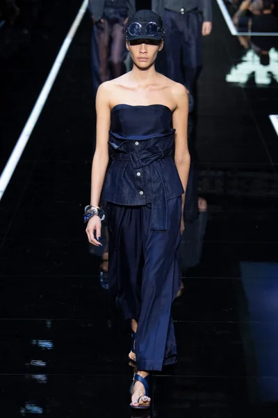 Look 94